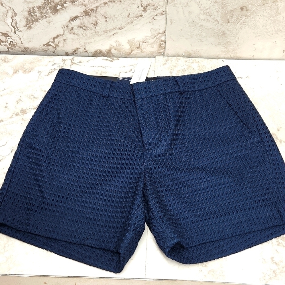 Banana Republic Women’s Blue Midi Short Size 2. 5" long